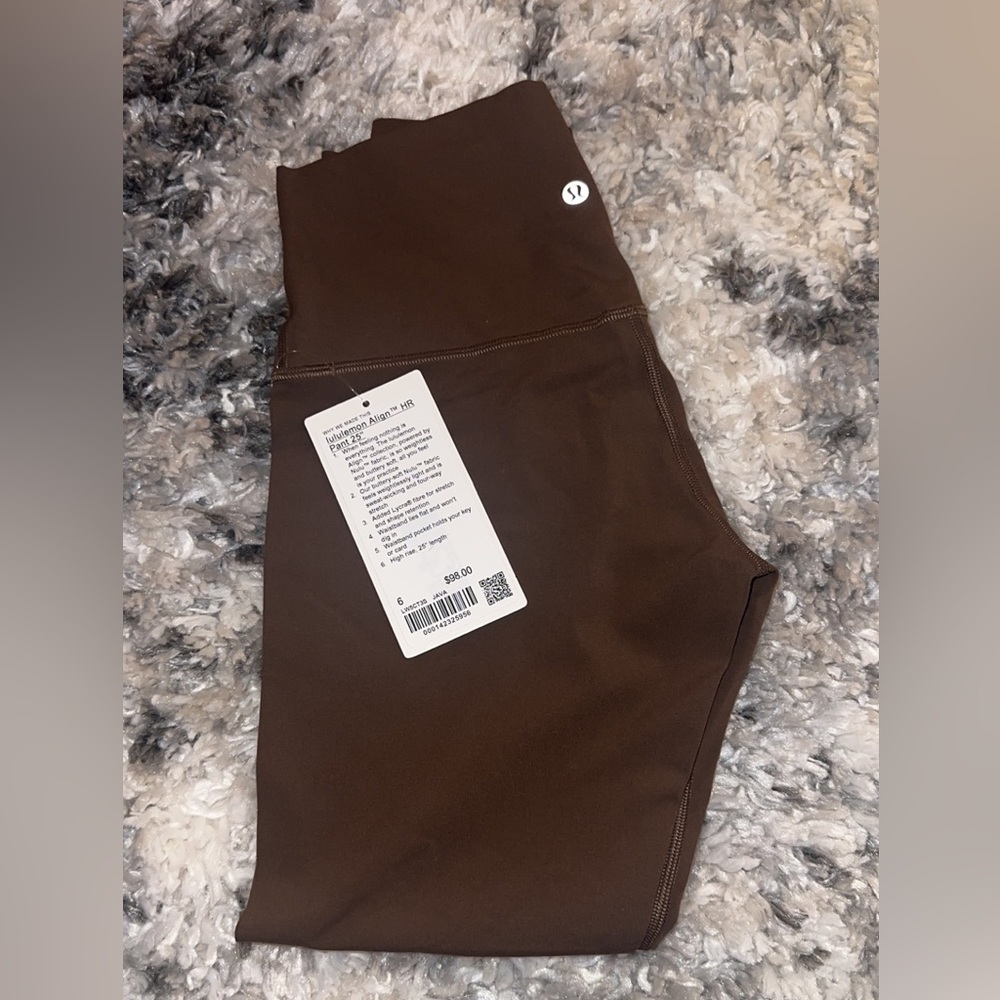 NWT - Lululemon Align leggings